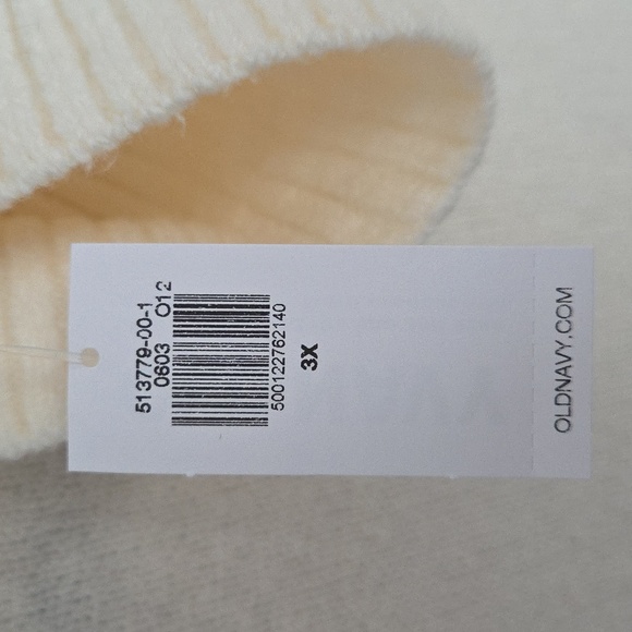 Old Navy Thread Soft Cream Turtleneck Sweater - Picture 3 of 3
